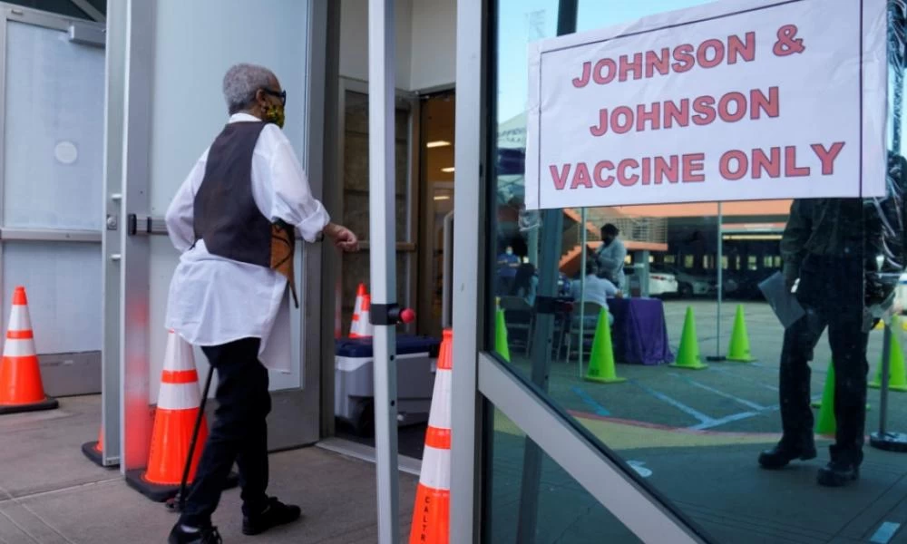 "Θρίλερ" με τον θάνατο 21χρονου μετά τον εμβολιασμό του με το Johnson & Johnson